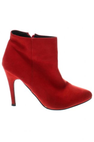 Dámské boty  Madden Girl, Velikost 38, Barva Červená, Cena  271,00 Kč