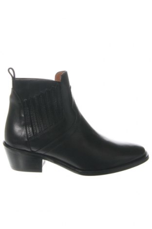 Dámské boty  Vanessa Bruno, Velikost 37, Barva Černá, Cena  2 912,00 Kč