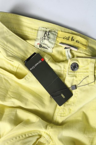 Damen Jeans Street One, Größe M, Farbe Gelb, Preis 60,54 €