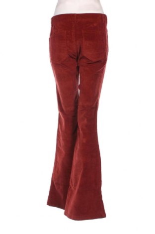 Дамски джинси Pull&Bear, Размер M, Цвят Червен, Цена 6,90 лв.