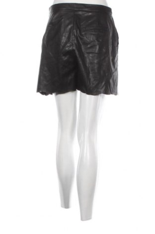 Γυναικείο κοντό δερμάτινο παντελόνι Promod, Μέγεθος M, Χρώμα Μαύρο, Τιμή 2,82 €