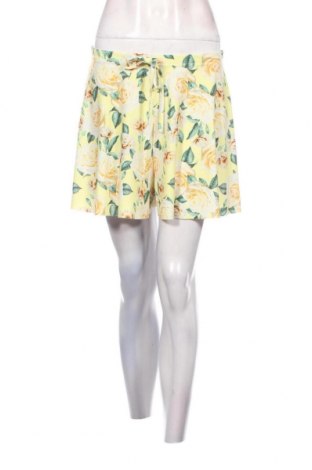 Γυναικείο κοντό παντελόνι Boohoo, Μέγεθος XS, Χρώμα Πολύχρωμο, Τιμή 7,03 €