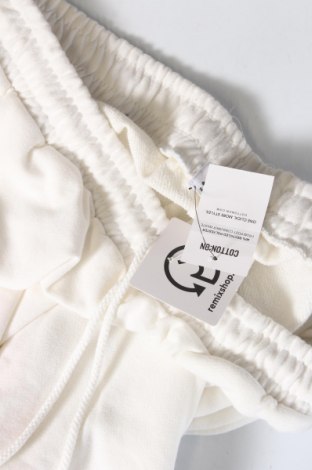 Дамски къс панталон Cotton On, Размер M, Цвят Бял, Цена 31,00 лв.