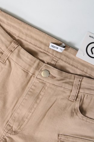 Дамски къс панталон Cropp, Размер L, Цвят Бежов, Цена 5,52 лв.