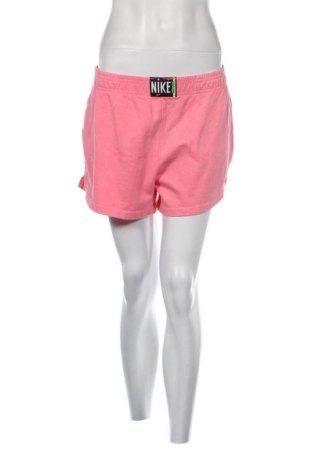 Дамски къс панталон Nike, Размер S, Цвят Розов, Цена 37,44 лв.