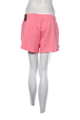 Дамски къс панталон Nike, Размер S, Цвят Розов, Цена 72,00 лв.