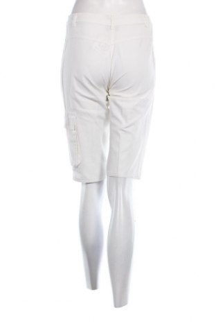 Дамски къс панталон Saix, Размер S, Цвят Бял, Цена 3,00 лв.