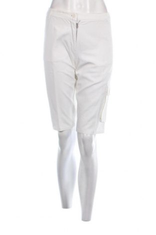Дамски къс панталон Saix, Размер S, Цвят Бял, Цена 3,00 лв.