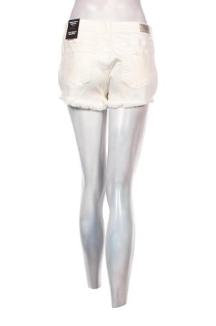 Дамски къс панталон Tally Weijl, Размер M, Цвят Бял, Цена 13,02 лв.