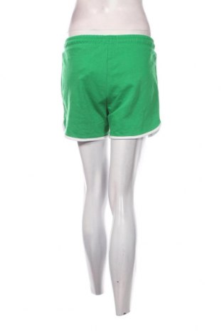 Γυναικείο κοντό παντελόνι Threadbare, Μέγεθος S, Χρώμα Πράσινο, Τιμή 5,75 €