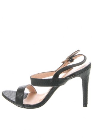 Дамски обувки Catisa, Размер 40, Цвят Черен, Цена 31,60 лв.