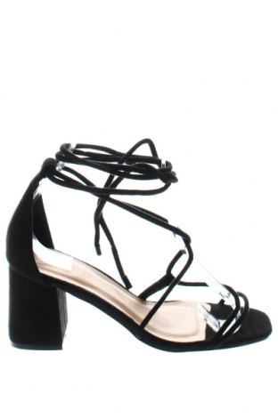 Γυναικεία παπούτσια Pretty Little Thing, Μέγεθος 38, Χρώμα Μαύρο, Τιμή 9,91 €