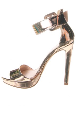 Дамски обувки Rinascimento, Размер 37, Цвят Златист, Цена 161,00 лв.