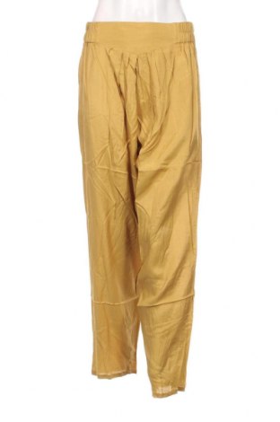 Дамски панталон, Размер L, Цвят Жълт, Цена 7,36 лв.
