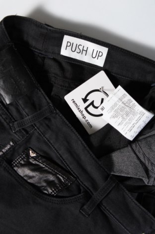 Γυναικείο παντελόνι Armani Jeans, Μέγεθος M, Χρώμα Μαύρο, Τιμή 57,18 €