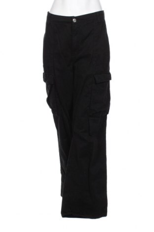 Γυναικείο παντελόνι Bershka, Μέγεθος L, Χρώμα Μαύρο, Τιμή 13,18 €