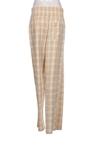 Γυναικείο παντελόνι Collusion, Μέγεθος M, Χρώμα  Μπέζ, Τιμή 9,46 €