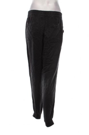 Pantaloni de femei H&M, Mărime S, Culoare Gri, Preț 18,12 Lei