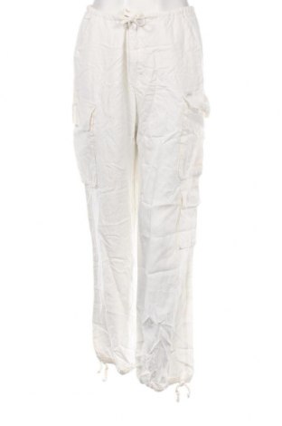 Дамски панталон In Wear, Размер L, Цвят Бял, Цена 22,05 лв.