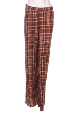 Дамски панталон Pretty Little Thing, Размер M, Цвят Многоцветен, Цена 4,64 лв.