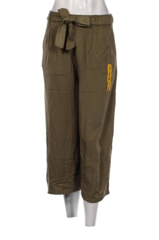 Pantaloni de femei Pull&Bear, Mărime S, Culoare Verde, Preț 36,32 Lei