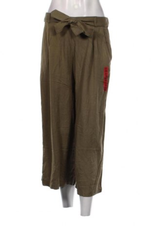 Dámské kalhoty  Pull&Bear, Velikost M, Barva Zelená, Cena  667,00 Kč