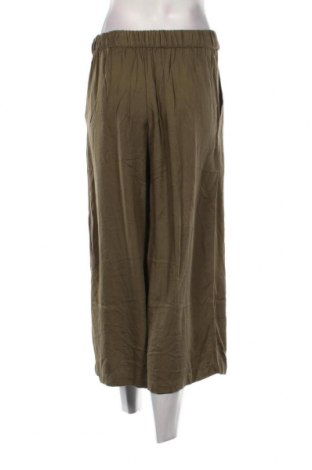 Dámské kalhoty  Pull&Bear, Velikost M, Barva Zelená, Cena  187,00 Kč