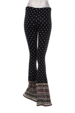 Γυναικείο παντελόνι Pull&Bear, Μέγεθος S, Χρώμα Πολύχρωμο, Τιμή 7,35 €