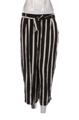 Γυναικείο παντελόνι Pull&Bear, Μέγεθος M, Χρώμα Πολύχρωμο, Τιμή 7,11 €
