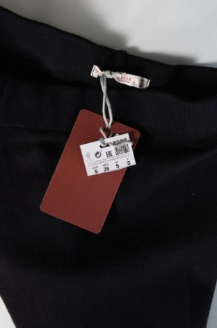 Γυναικείο παντελόνι Pull&Bear, Μέγεθος S, Χρώμα Μπλέ, Τιμή 5,22 €