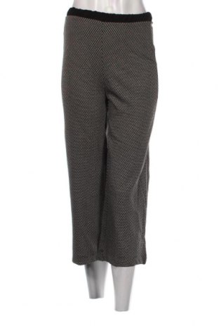 Dámské kalhoty  Pull&Bear, Velikost S, Barva Vícebarevné, Cena  160,00 Kč