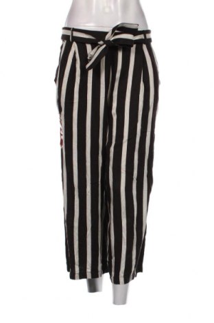 Γυναικείο παντελόνι Pull&Bear, Μέγεθος M, Χρώμα Πολύχρωμο, Τιμή 7,59 €