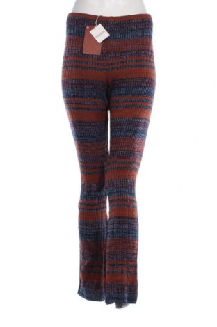 Pantaloni de femei Pull&Bear, Mărime M, Culoare Multicolor, Preț 18,99 Lei