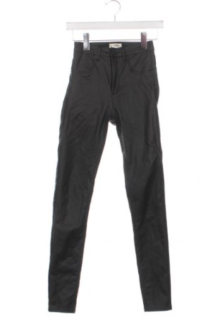 Дамски панталон Tally Weijl, Размер XXS, Цвят Черен, Цена 11,02 лв.