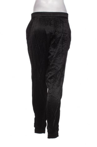 Γυναικείο παντελόνι Urban Pioneers, Μέγεθος S, Χρώμα Μαύρο, Τιμή 3,68 €