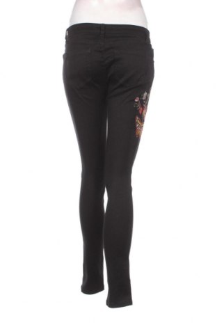 Дамски панталон Vestino, Размер S, Цвят Черен, Цена 3,19 лв.