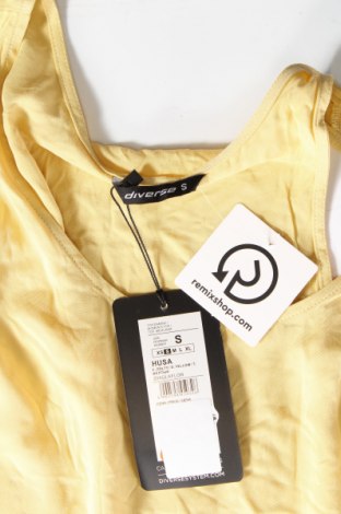 Γυναικείο αμάνικο μπλουζάκι Diverse, Μέγεθος S, Χρώμα Κίτρινο, Τιμή 4,54 €
