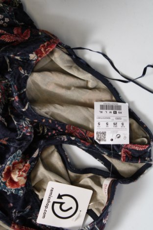 Γυναικείο αμάνικο μπλουζάκι Pull&Bear, Μέγεθος S, Χρώμα Πολύχρωμο, Τιμή 4,44 €