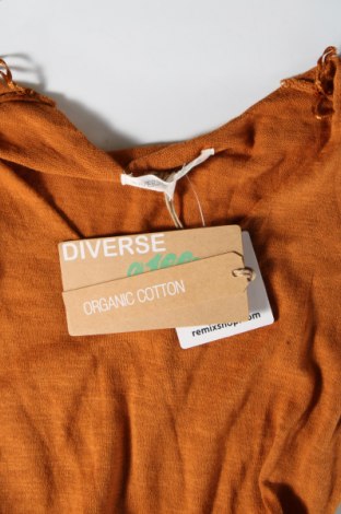 Дамски пуловер Diverse, Размер XS, Цвят Кафяв, Цена 11,96 лв.