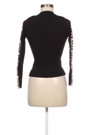 Дамски пуловер Stay, Размер S, Цвят Черен, Цена 7,25 лв.