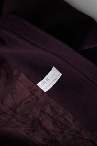 Дамско палто Peter Hahn, Размер XL, Цвят Лилав, Цена 52,89 лв.