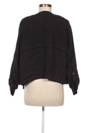 Γυναικείο μπουφάν Bershka, Μέγεθος L, Χρώμα Μαύρο, Τιμή 4,75 €