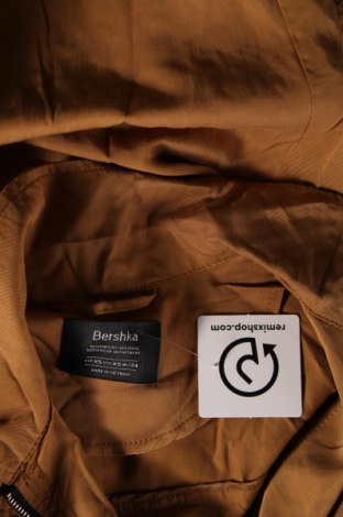 Γυναικείο μπουφάν Bershka, Μέγεθος XS, Χρώμα Καφέ, Τιμή 6,23 €