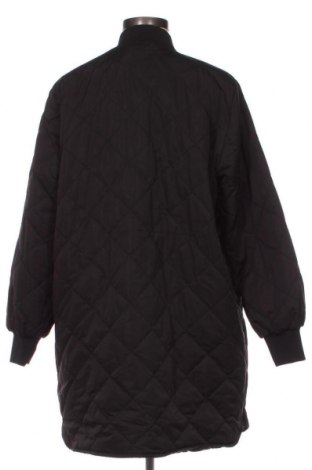 Γυναικείο μπουφάν Vero Moda, Μέγεθος M, Χρώμα Μαύρο, Τιμή 21,56 €