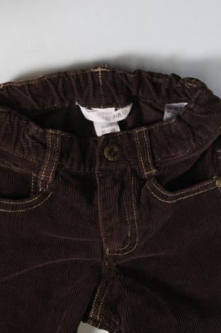Pantaloni de catifea reiată, pentru copii H&M, Mărime 3-6m/ 62-68 cm, Culoare Maro, Preț 7,90 Lei