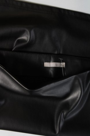 Kožená sukňa , Veľkosť M, Farba Čierna, Cena  2,67 €