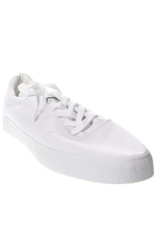 Ανδρικά παπούτσια Pier One, Μέγεθος 49, Χρώμα Λευκό, Τιμή 15,34 €