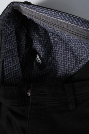 Мъжки панталон Walbusch, Размер XL, Цвят Черен, Цена 11,00 лв.