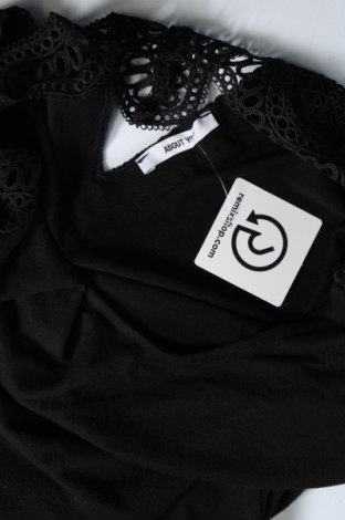 Φόρεμα About You, Μέγεθος M, Χρώμα Μαύρο, Τιμή 7,36 €