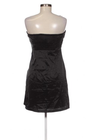 Kleid Aggi, Größe L, Farbe Schwarz, Preis 6,44 €